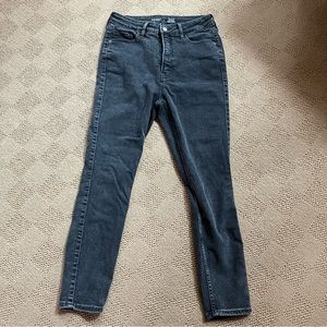NWOT Old Navy Rockstar Super Skinny Jeans